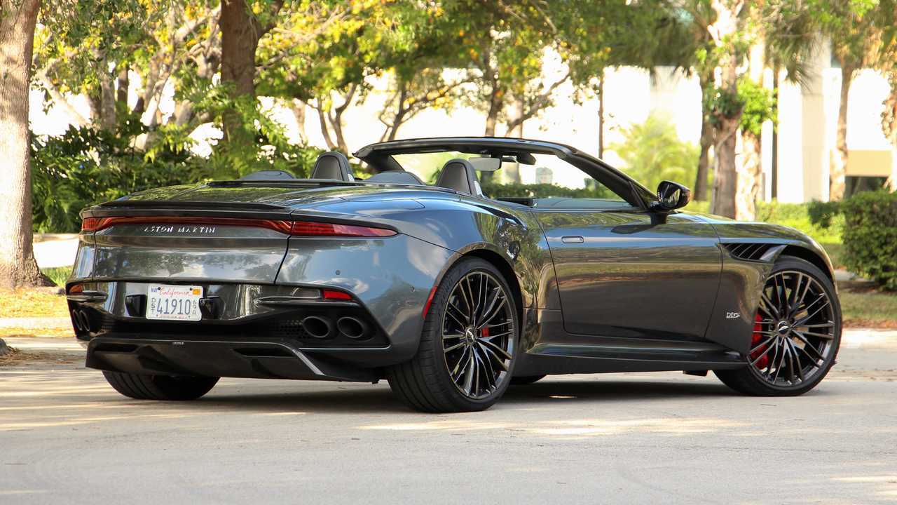 Aston Martin DBS Superleggera Volante 