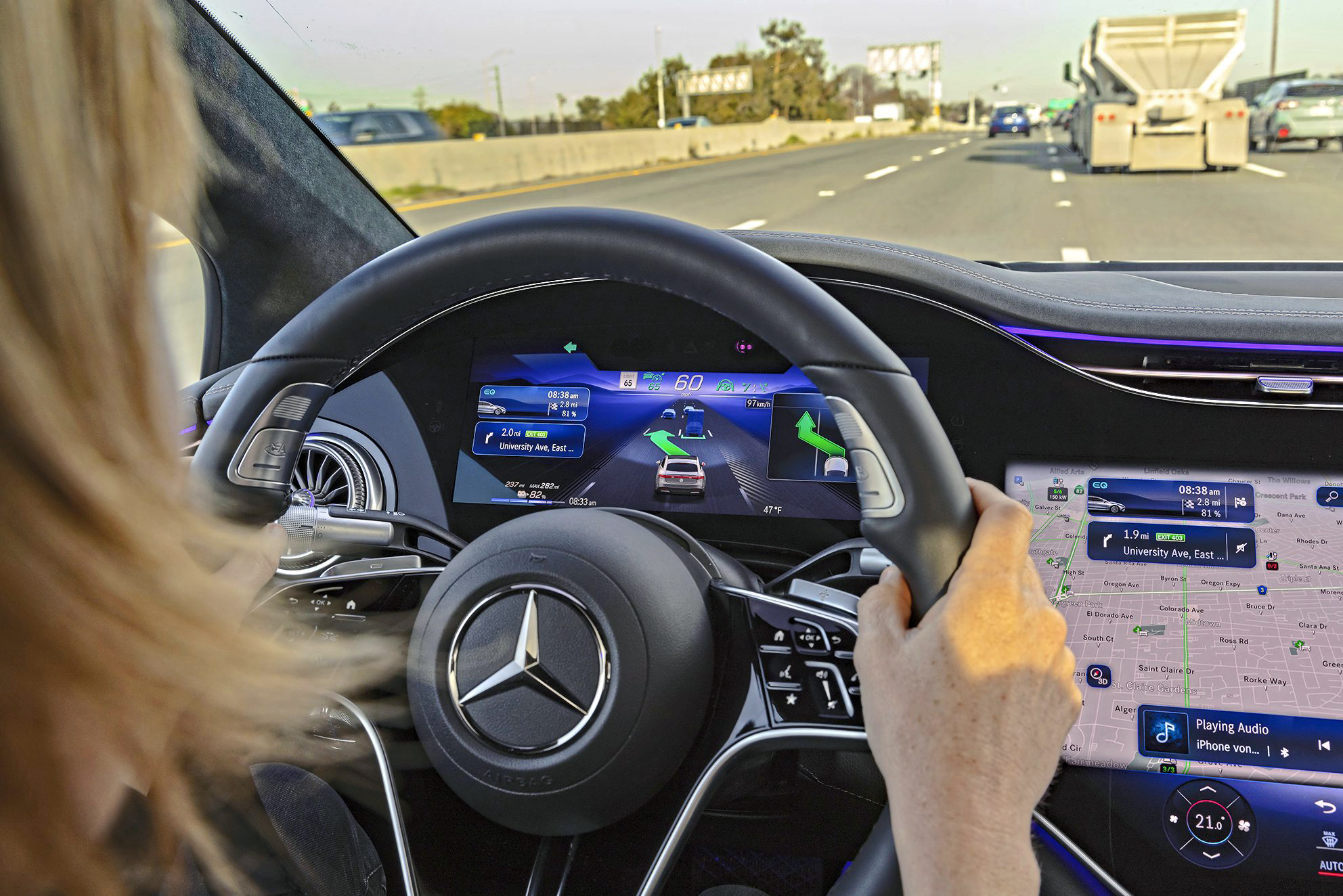 Tecnología Mercedes: ya es posible adelantar sin conductor