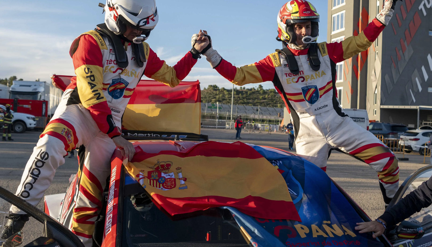 España arrasa en el Circuit Ricardo Tormo y dobla en medallas al siguiente clasificado en los FIA Motorsport Games