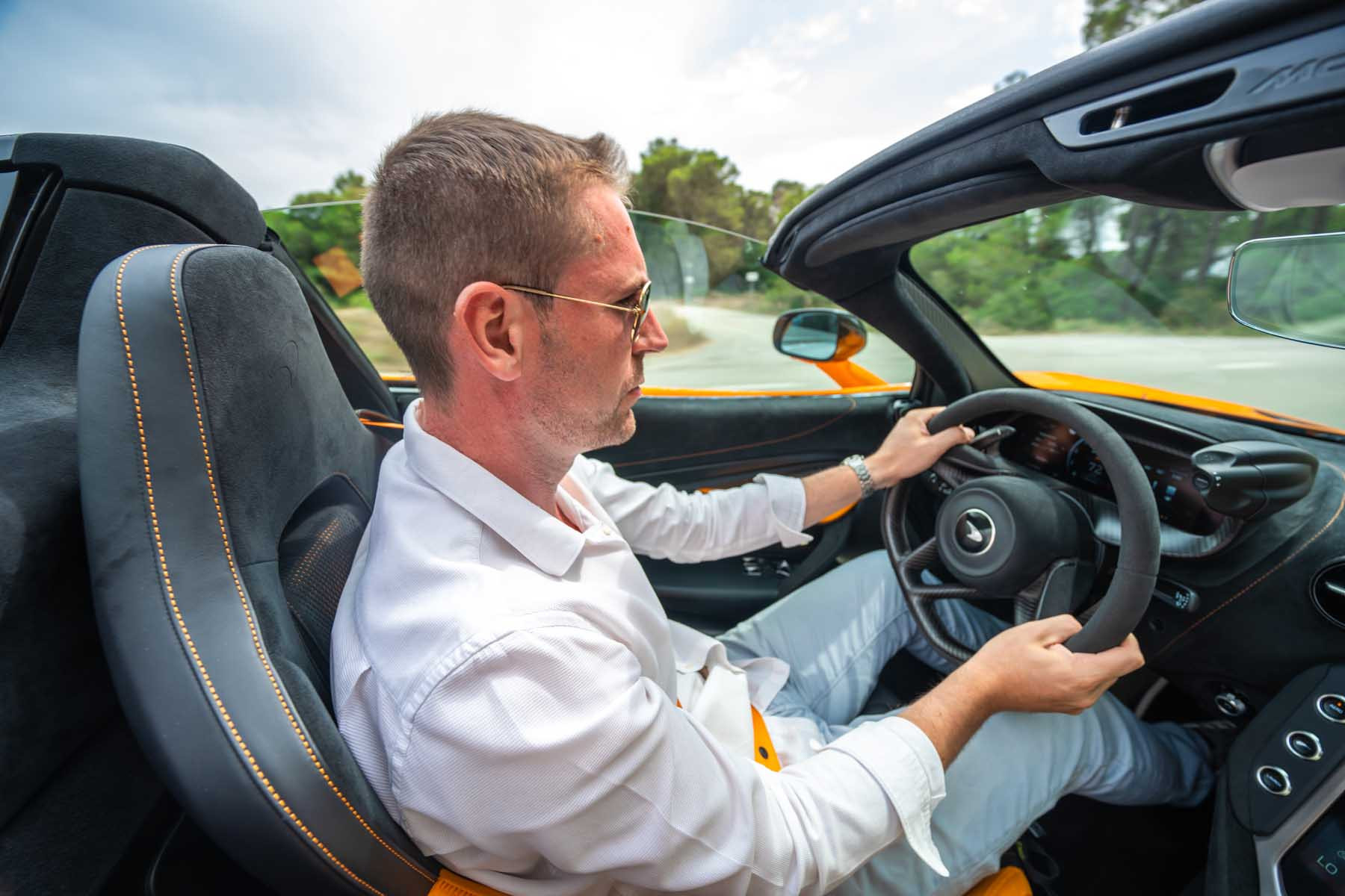 interior del McLaren 750 S