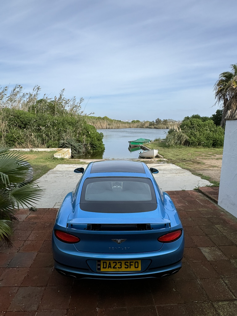 Cara a cara Bentley Continental GT: 2 décadas de deportividad y elegancia