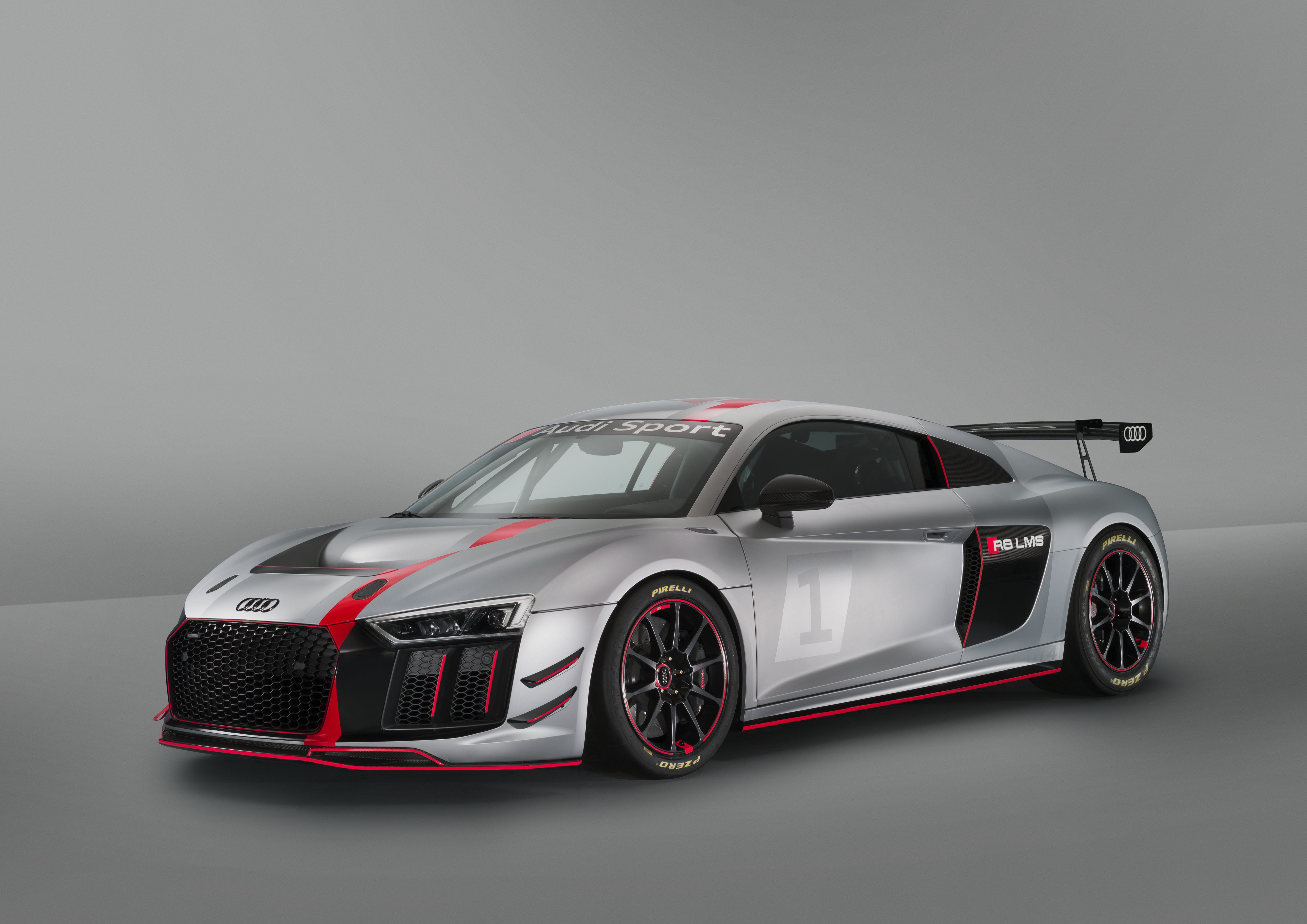 AUDI R8 LMS GT4, la versión de carreras del R8 para los clientes de la marca