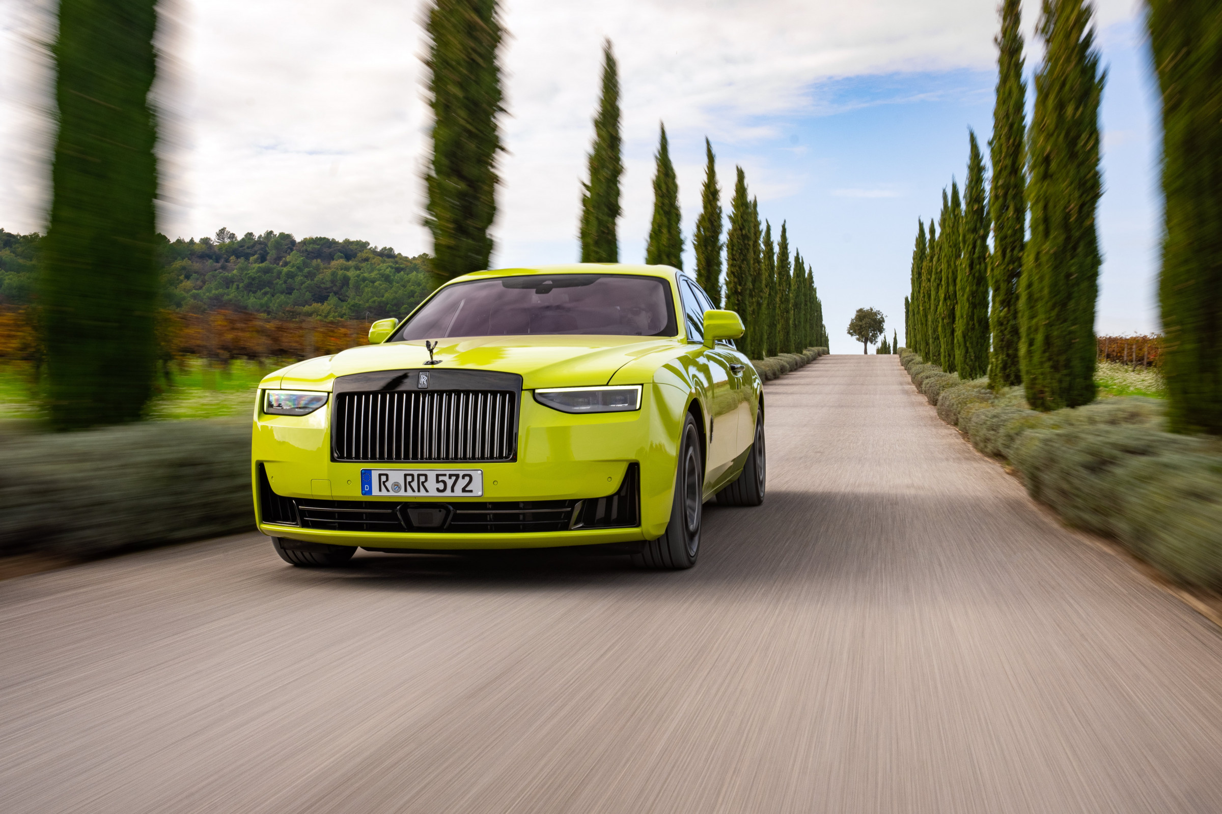 Dos versiones, un mismo espíritu: Rolls-Royce Ghost Series II