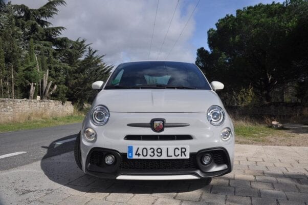 Abarth 595 Esseesse frontal