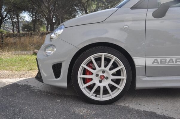 Abarth 595 Esseesse llantas super sport