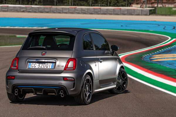 Abarth F595 a prueba, fórmula racing para calle