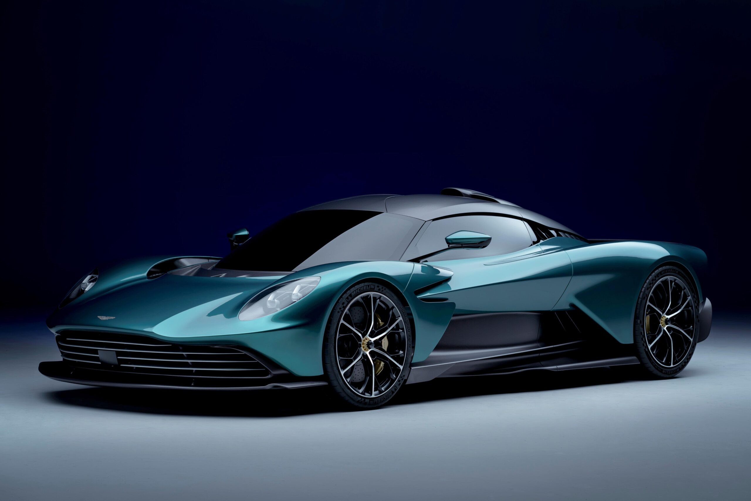 Pause and Play: la nueva estrategia de Aston Martin