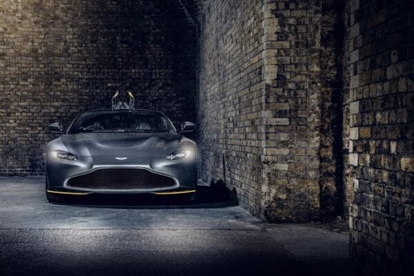 Aston presenta los DBS Superleggera y Vantage 007 Edition para celebrar 25 películas junto a Bond