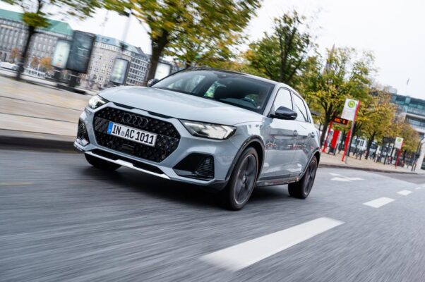 Audi A1 Citycarver frontal movimiento Revista CAR