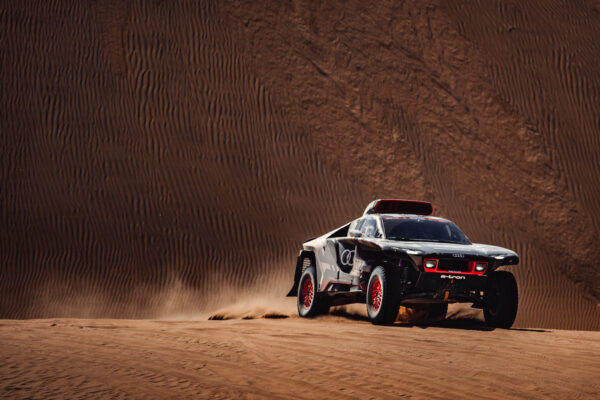 Carlos Sainz gana etapa 11 Dakar 2022