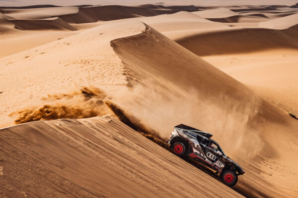 Carlos Sainz gana etapa 11 Dakar 2022