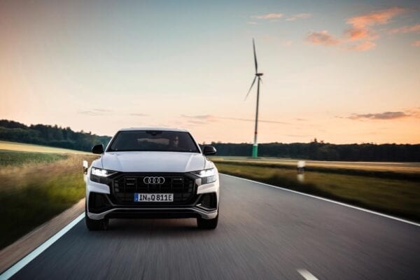 Audi Q8 TFSI e frontal dinámica