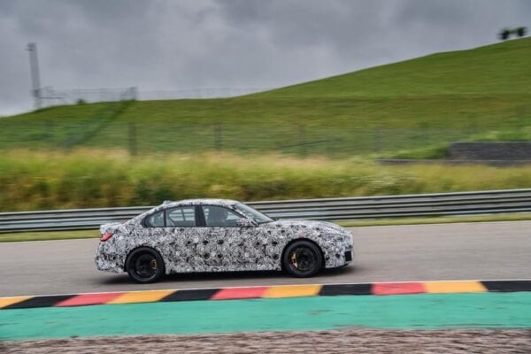 BMW M3 prototipo 2021 perfil