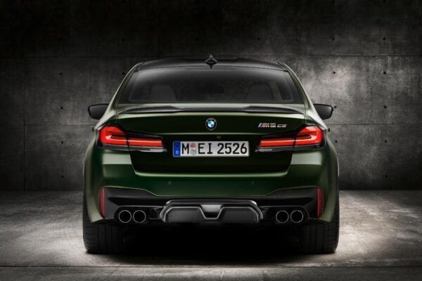 BMW M5 CS trasera