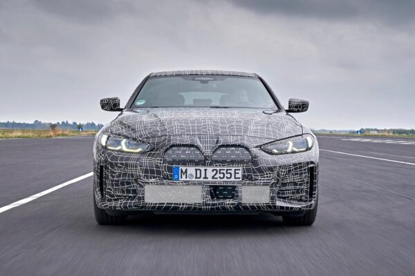 Prueba BMW i4 Prototipo