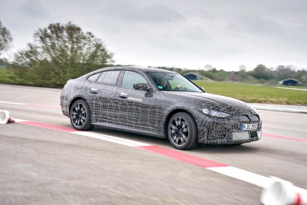 Prueba BMW i4 Prototipo