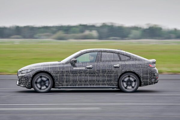 Prueba BMW i4 prototipo, llega el eléctrico clave en Múnich