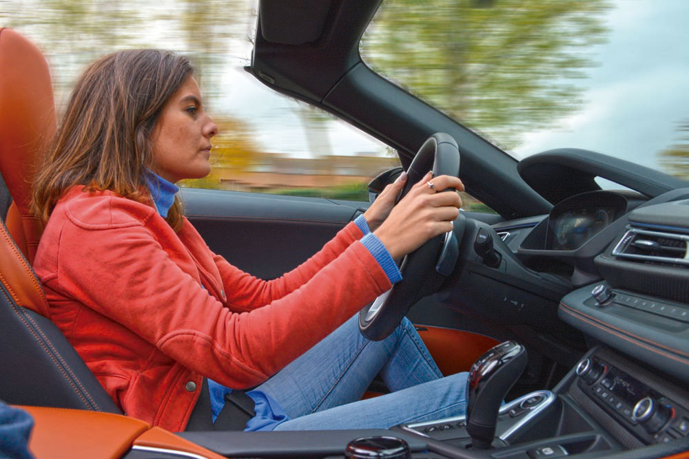 Al volante BMW i8 Roadster