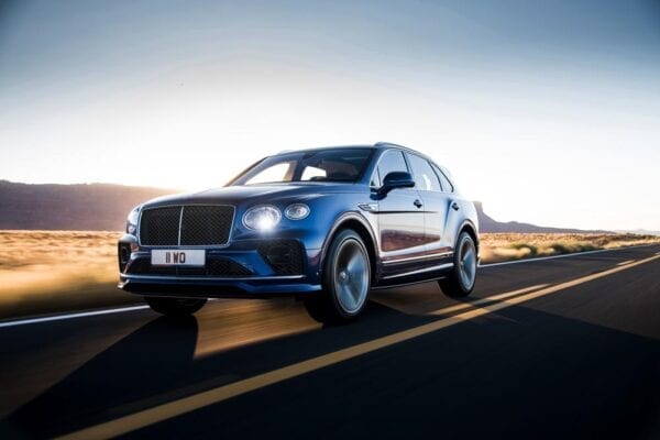 Bentley Bentayga Speed 2021 en carretera