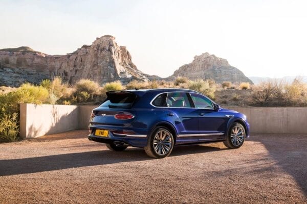 Bentley Bentayga Speed 2021 trasera