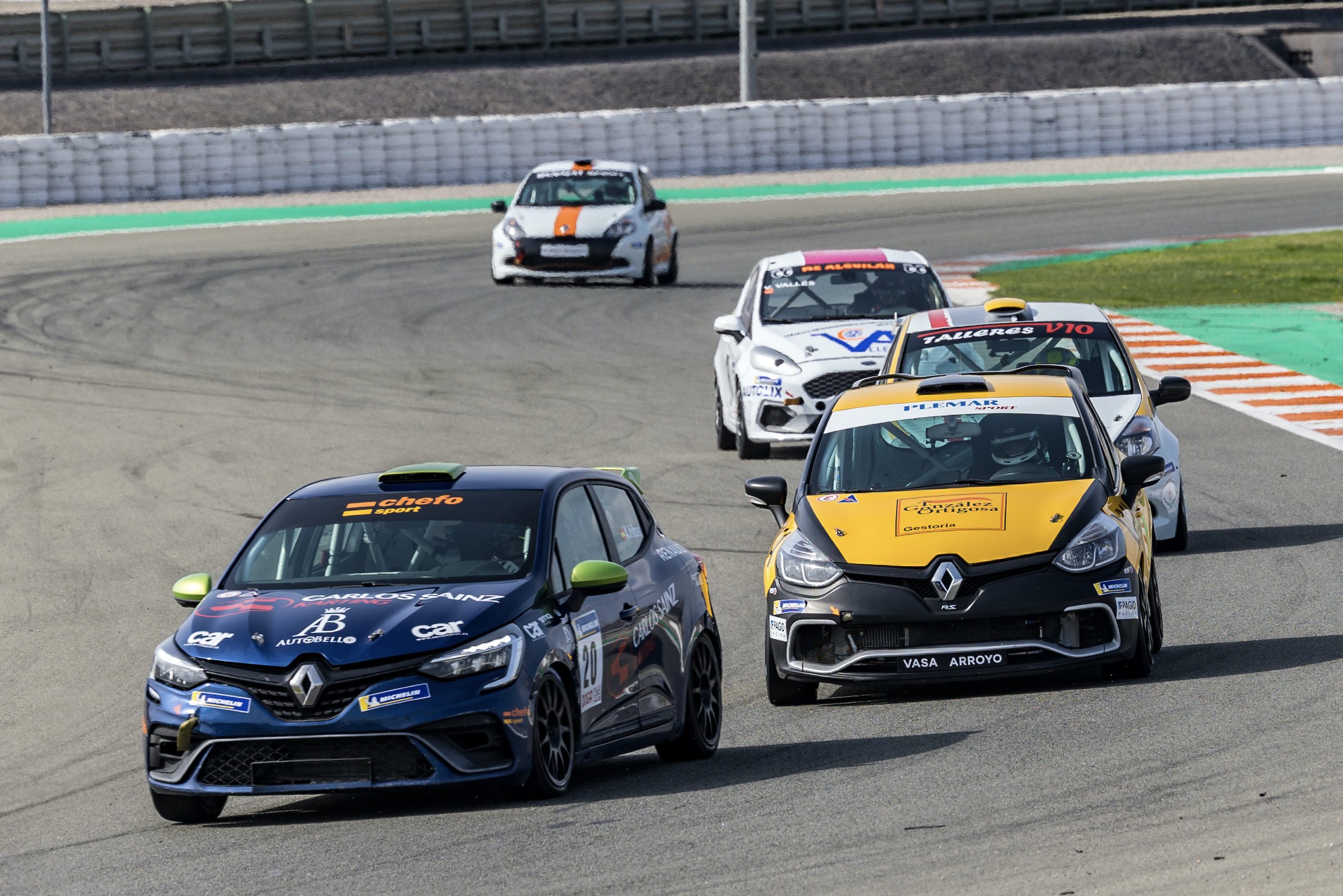 Podium para Alejandro Iribas en el GT-CER