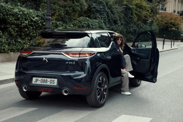 DS 3 Crossback Ines de la Fressange y Connected Chic 2, dos ediciones con mucho glamour y equipamiento