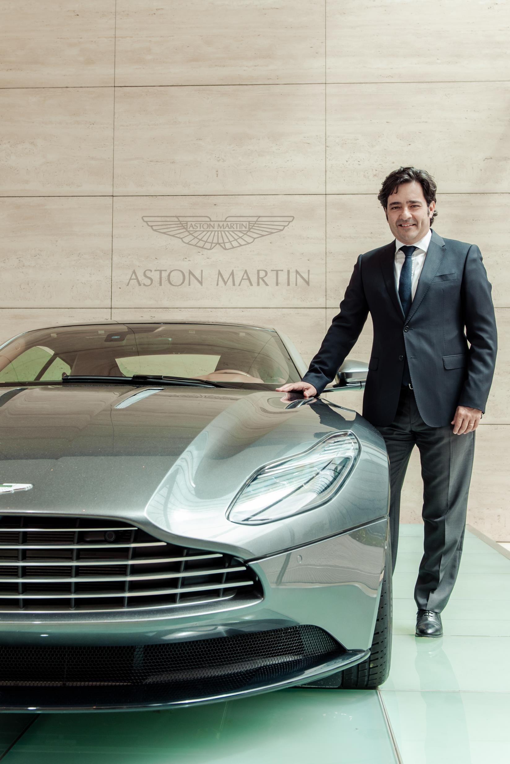 Enrique Lorenzana, nuevo Director de Ventas en Europa de Aston Martin