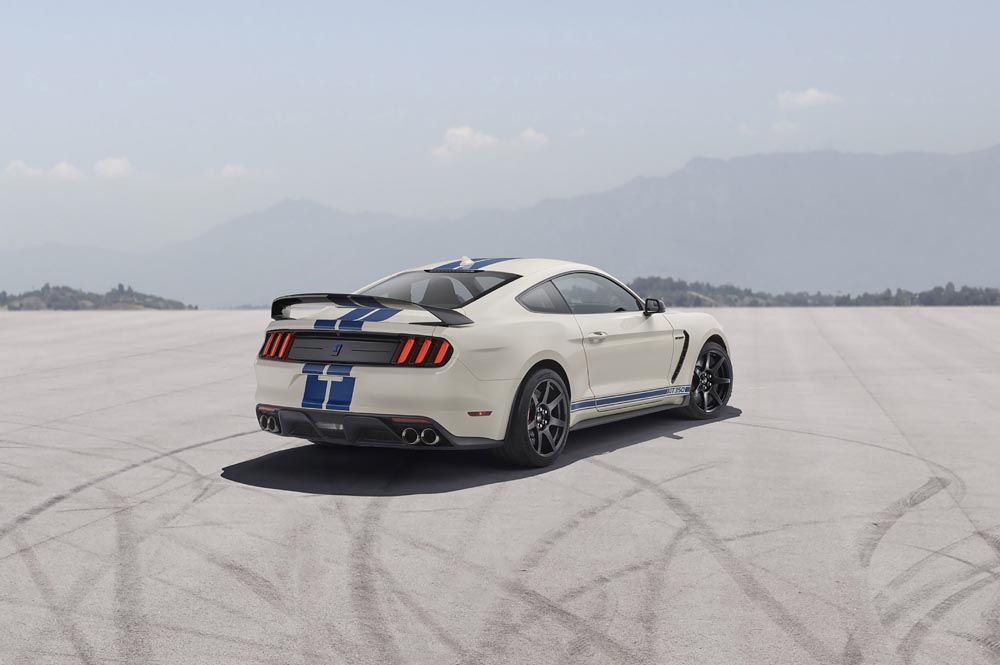 Ford Mustang Shelby GT350 Heritage Edition, homenaje a 55 años de tradición en circuito