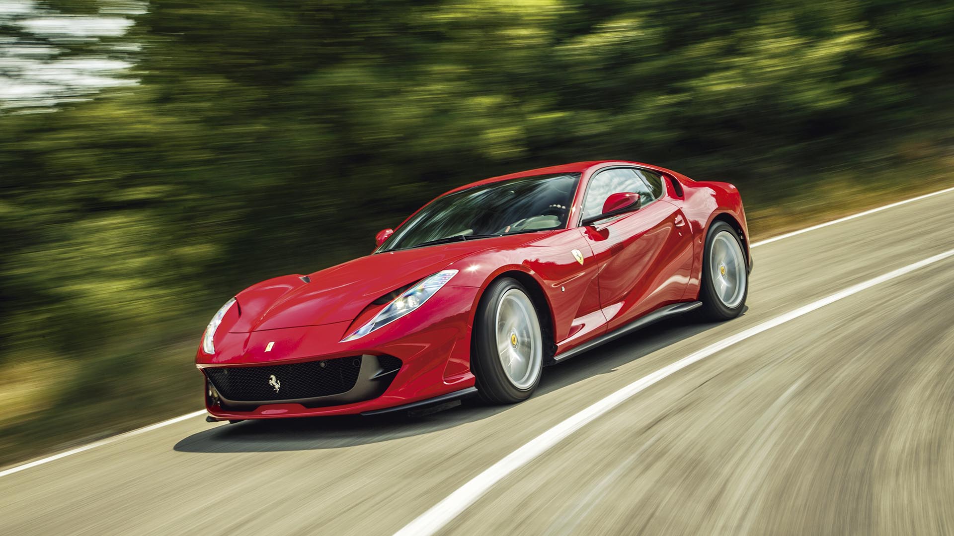 Ferrari 812 Superfast Revista CAR