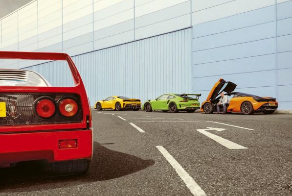 Ferrari F40 vs supercoches