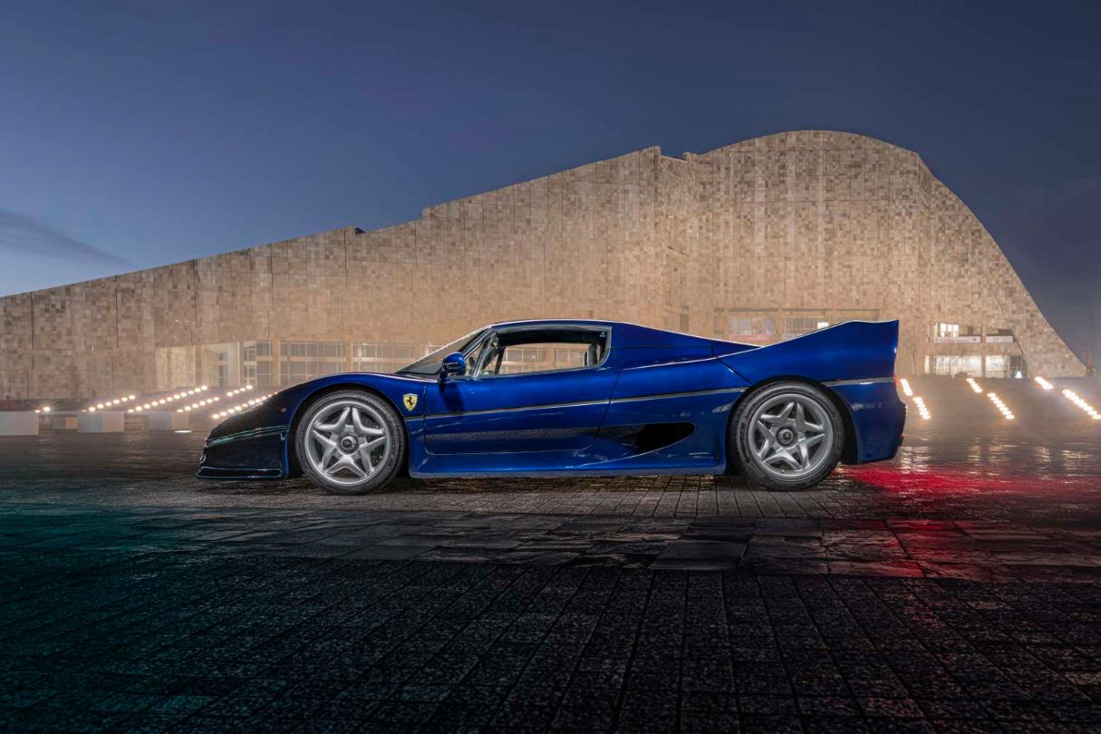 Ferrari F50 IXO