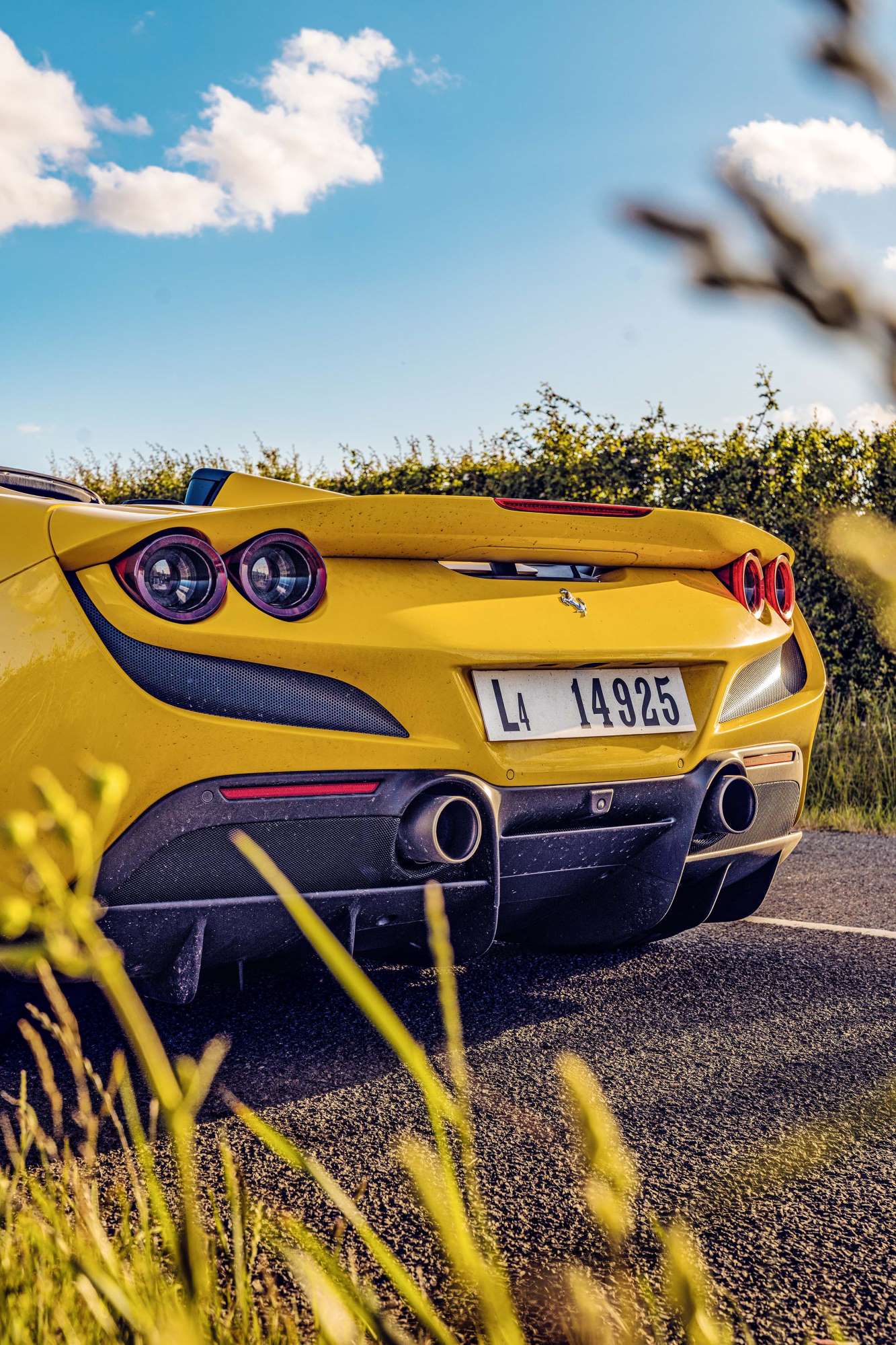 Ferrari F8 Spider trasera