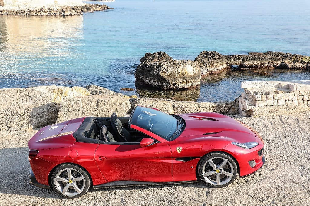 Asistimos a la presentación del Ferrari Portofino a los clientes del concesionario oficial Santogal