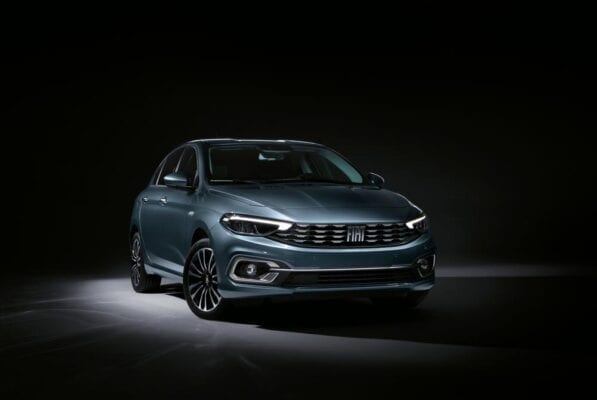 Fiat Tipo 2021, estrena versión Cross y motor gasolina