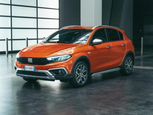 Fiat Tipo 2021 Cross frontal tres cuartos