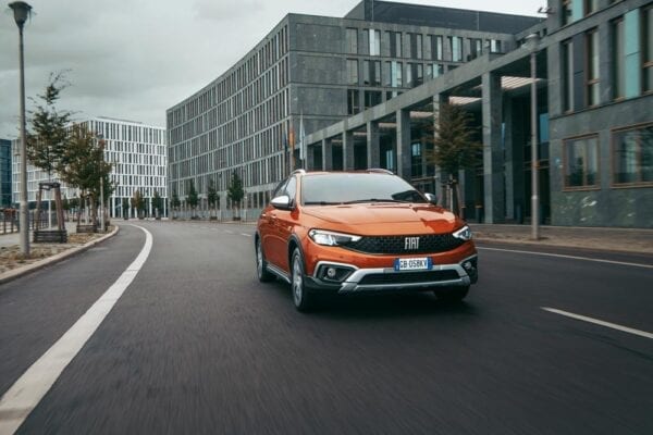 Fiat Tipo 2021 carretera Cross version