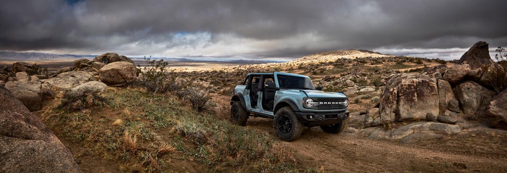 Ford Bronco 4 puertas quitadas