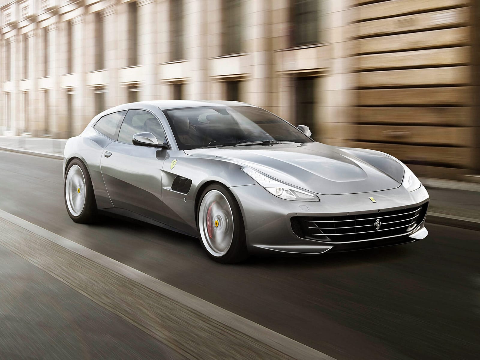 Ferrari GTC4 Lusso T: menos caballos pero más «peleones»