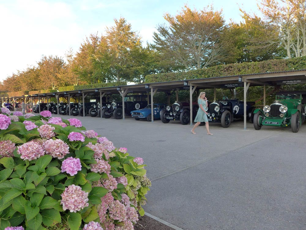 Así se vive el Goodwood Revival 2019, un viaje al pasado