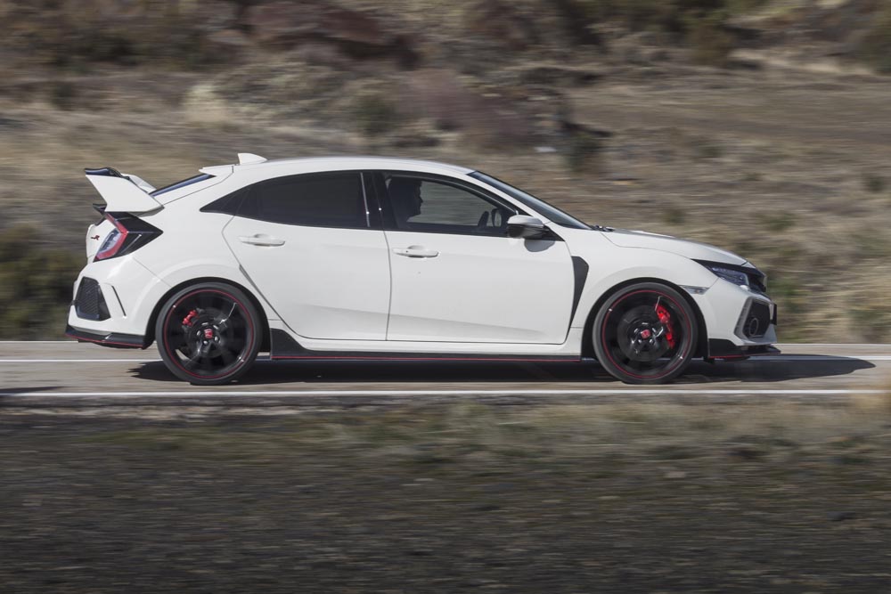 Honda Civic Type R (2017) y NSX (1990)