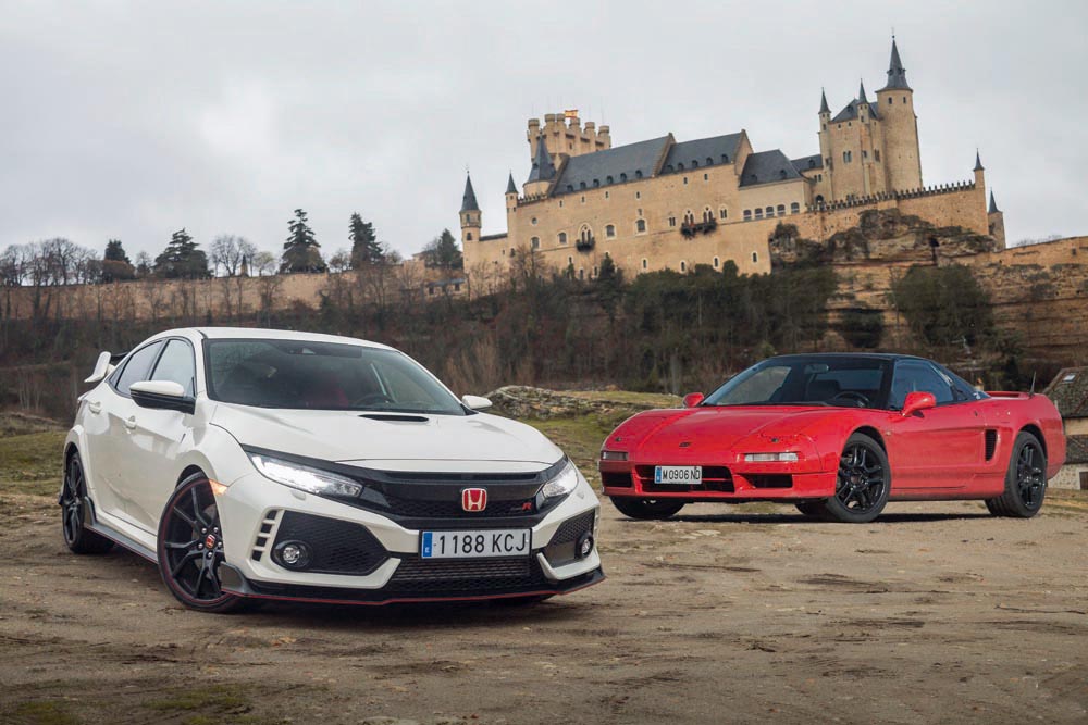 Honda Civic Type R (2017) y NSX (1990)