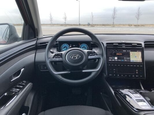 Hyundai Tucson 48V interior