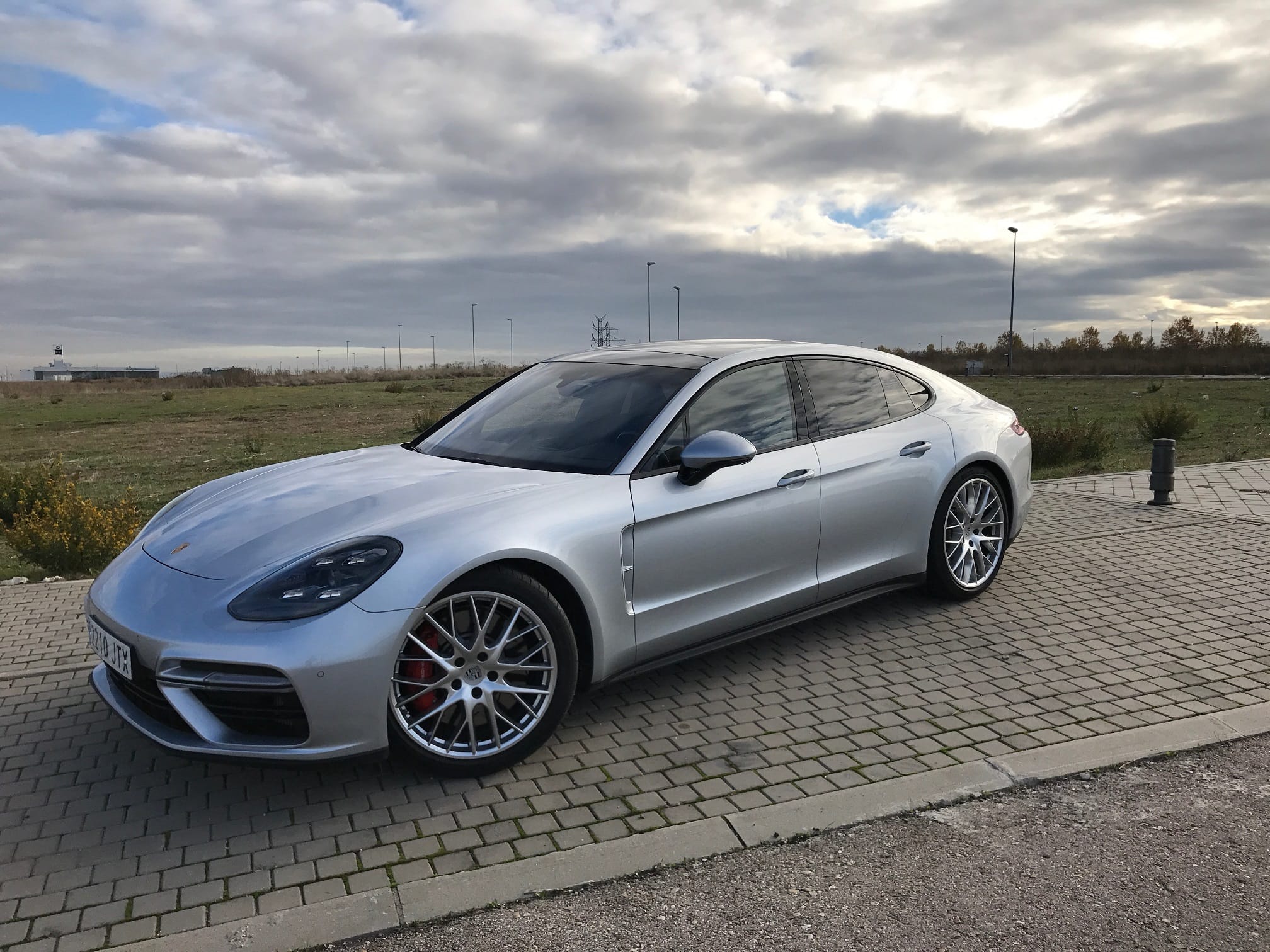 Porsche Panamera Turbo 2017 y Audi RS6: la sublimación germana