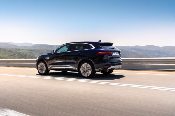 Prueba Jaguar F-Pace P400e