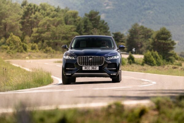 Prueba Jaguar F-Pace P400e