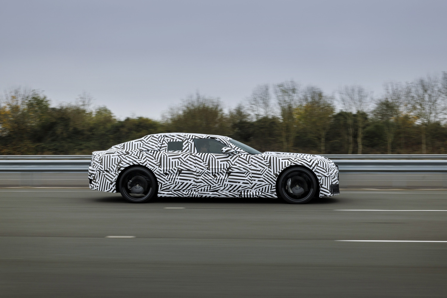 Prototipo jaguar GT camuflado