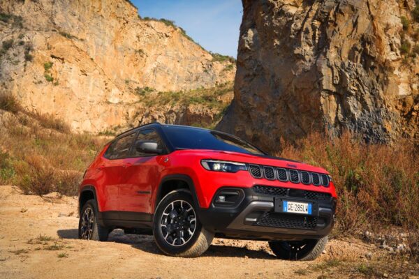 Jeep Compass 2020 perfil verde