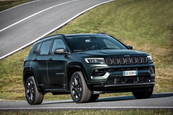 Jeep Compass 2020 llanta negra