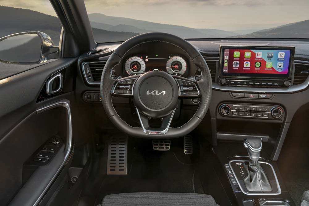 interior gama Kia Ceed