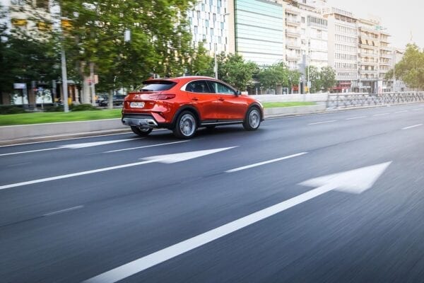 Kia XCeed PHEV movimiento madrid